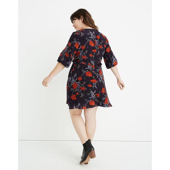 Women’s Madewell Silk Ruffle Waist Dress in Pattern Windblown Poppies - Picture 2 of 6